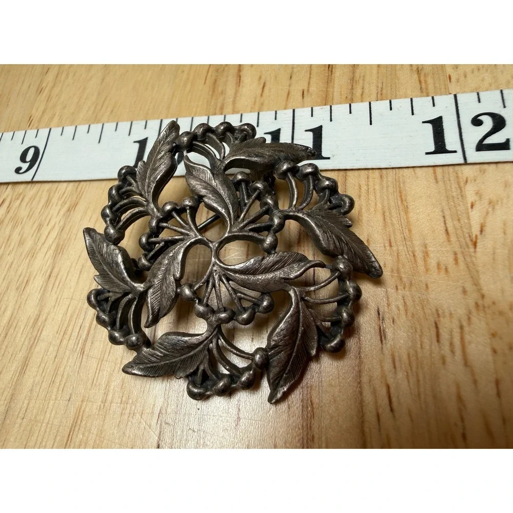 Silver Tone Pewter Leaf and Berry Wreath Brooch Pin Vintage Botanical Style